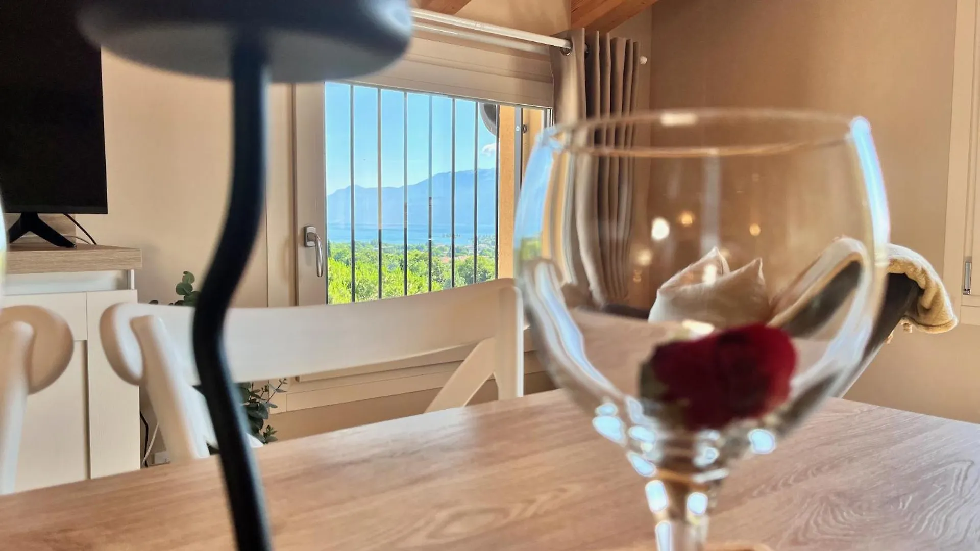 Antica Corte - Attico & Lake View Montinelle