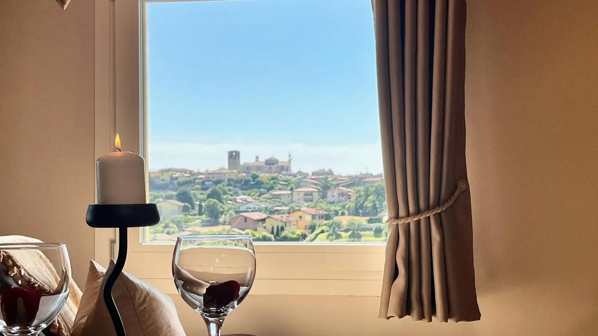 Antica Corte - Attico & Lake View Montinelle