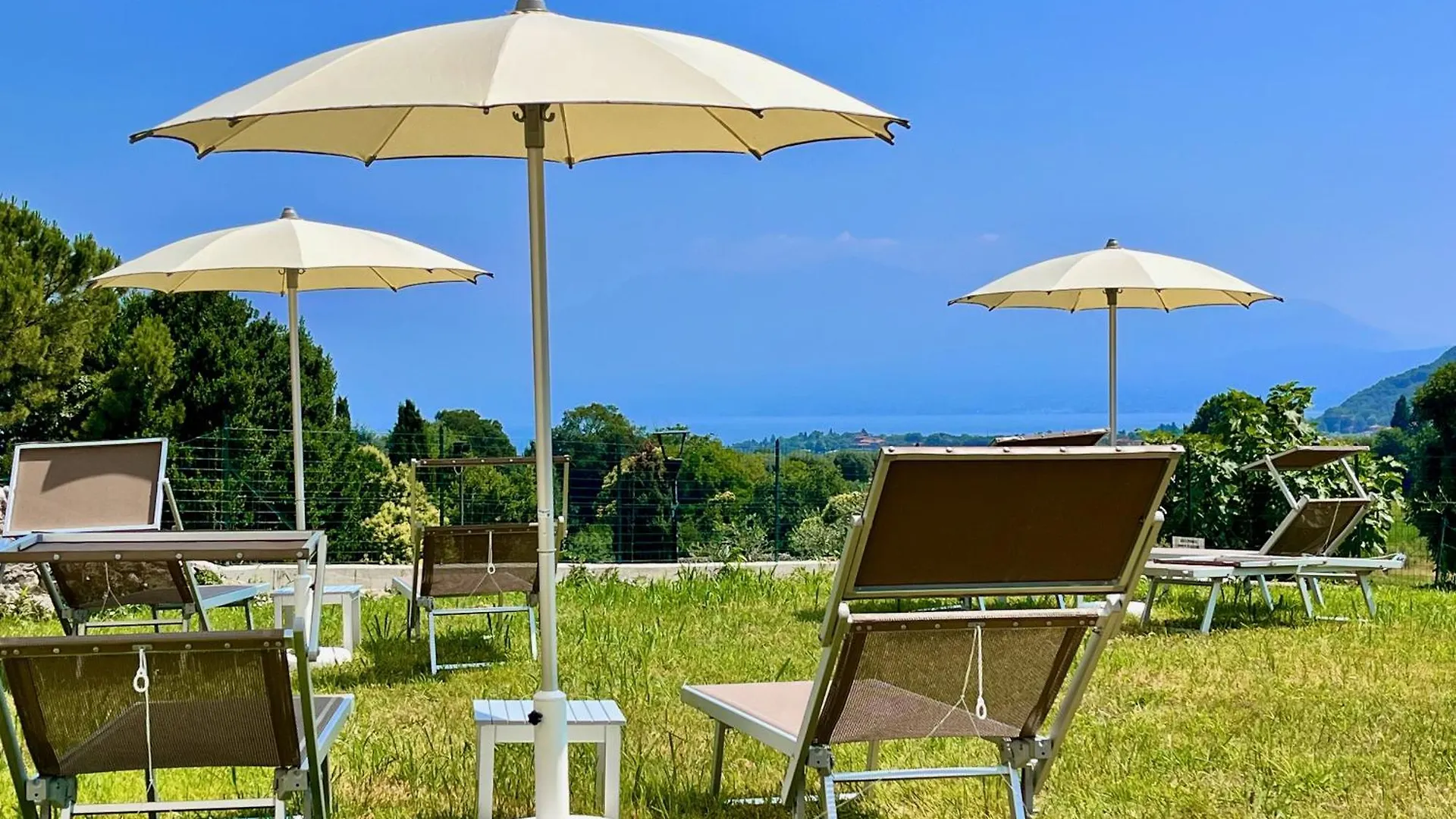 Antica Corte - Attico & Lake View Montinelle イタリア